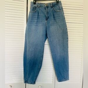 Zara High Waisted Balloon Jeans.